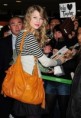 /album/tay/taylor%20no%20jap%c3%a3o-jpg/